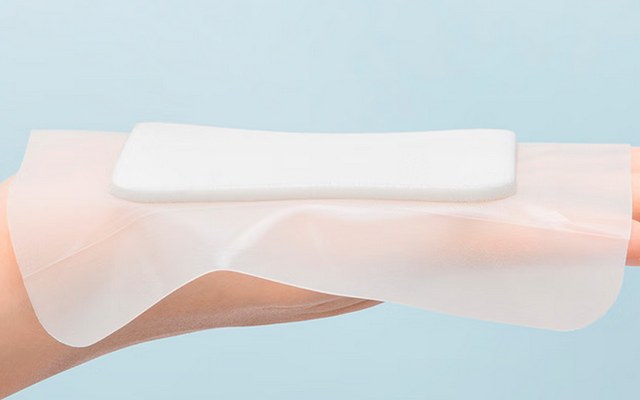 Clinical Applications of Foam Dressings in Wound Management